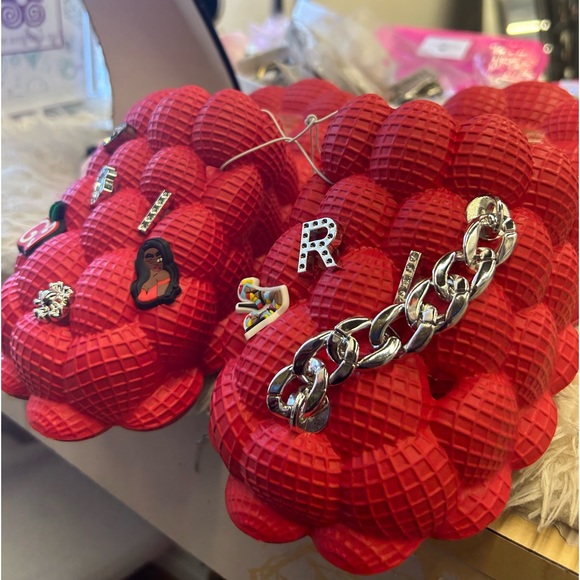 Red bubble slides - Picture 2 of 3